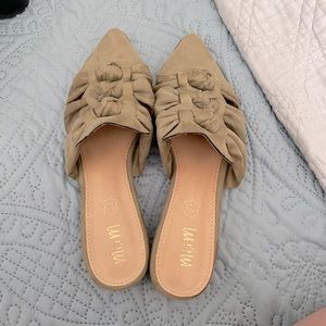 Olive green mini heel mule!